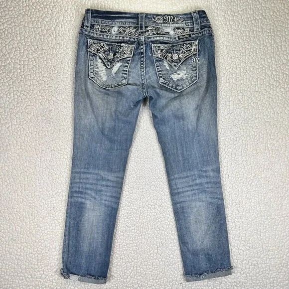Miss Me Jeans Women's Size 27 (Actual 31x27) Blue Signature Crop Embellished - Picture 3 of 14